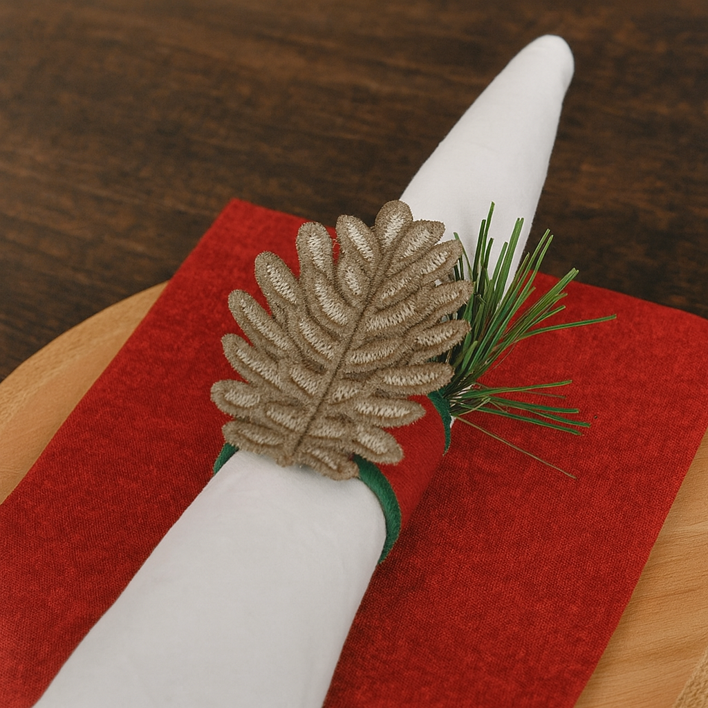 Napkin Rings-Christmas Trimmings Lace (25,000 stitches)